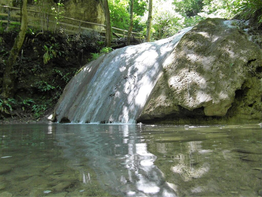 Parco della cascate della Molina